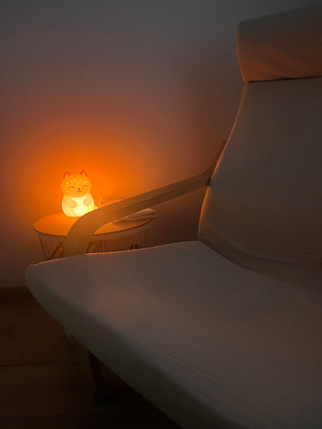 Veilleuse Bébé Céleste — Lumière Rouge, Sommeil Préservé